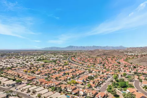 View/Area - 14427 S 43rd Pl, Phoenix, AZ 85044 photo 7 of 12