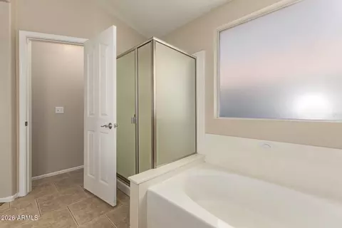 Bath - 2026 E Glenhaven Dr, Phoenix, AZ 85048 photo 2 of 3