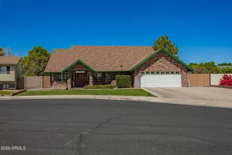 628 W Camino Cir, Mesa, AZ 85201