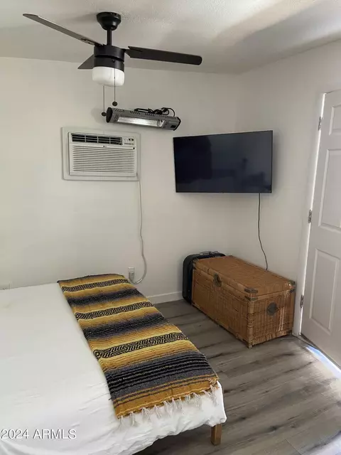 Bedroom - 5520 N 37th Ave, Phoenix, AZ 85019 photo 6 of 6