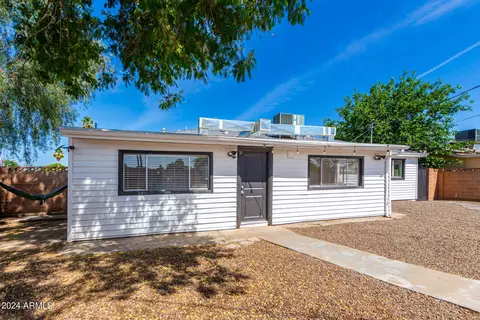 Exterior - 5520 N 37th Ave, Phoenix, AZ 85019 photo 11 of 11