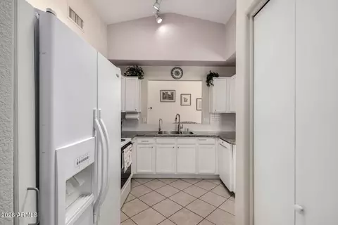 Kitchen - 79 W Gail Dr, Gilbert, AZ 85233 photo 2 of 3