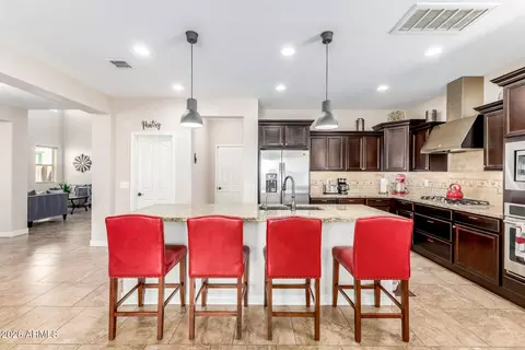 Kitchen - 2454 E Stacey Rd, Gilbert, AZ 85298 photo 6 of 8