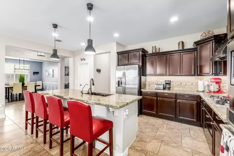 Kitchen - 2454 E Stacey Rd, Gilbert, AZ 85298 photo 7 of 8