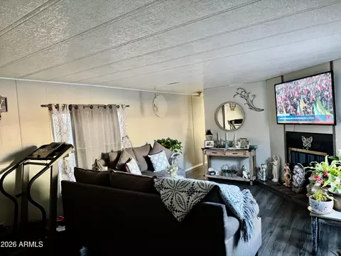 12727 W Glendale Ave #42, Glendale, AZ 85305