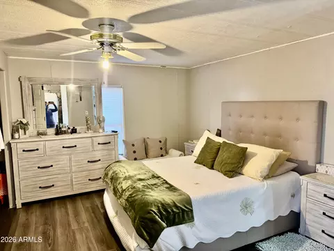 12727 W Glendale Ave #42, Glendale, AZ 85305