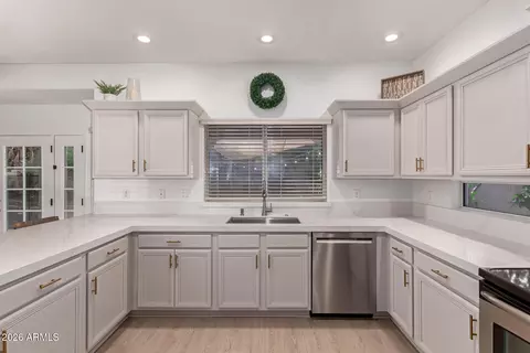 Kitchen - 3297 E Mayberry Ave, Gilbert, AZ 85297 photo 3 of 5