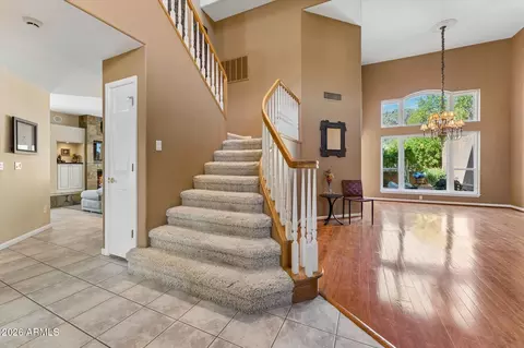 Entry Way - 902 E Mescal St, Phoenix, AZ 85020 photo 2 of 2