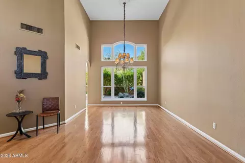 Living - 902 E Mescal St, Phoenix, AZ 85020 photo 3 of 6