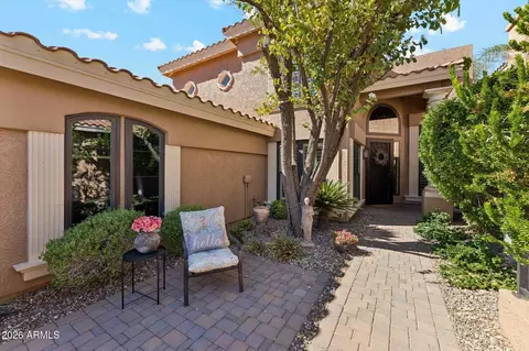 Exterior - 902 E Mescal St, Phoenix, AZ 85020 photo 1 of 6