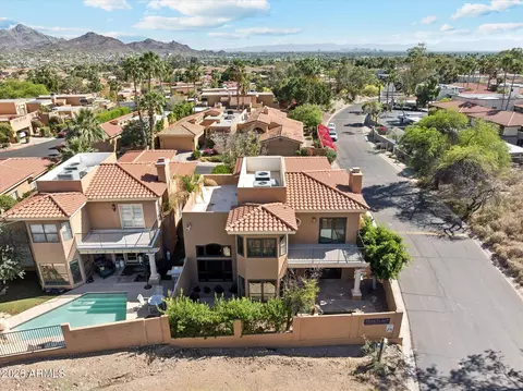 View/Area - 902 E Mescal St, Phoenix, AZ 85020 photo 3 of 8