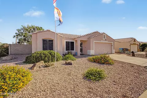 Exterior - 2619 E Helena Dr, Phoenix, AZ 85032 photo 2 of 6