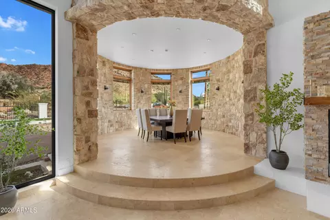 Dining - 4937 E Rockridge Rd, Phoenix, AZ 85018 photo 1 of 1