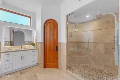 Bath - 4937 E Rockridge Rd, Phoenix, AZ 85018 photo 6 of 7