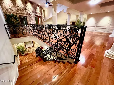 Entry Way - 4937 E Rockridge Rd, Phoenix, AZ 85018 photo 6 of 9