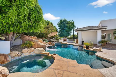 Exterior - 13809 S 32nd Pl, Phoenix, AZ 85044 photo 13 of 23