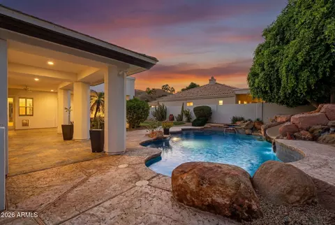 Exterior - 13809 S 32nd Pl, Phoenix, AZ 85044 photo 10 of 23