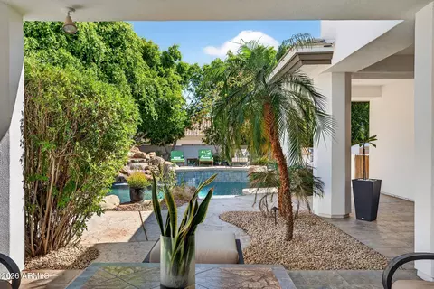 Exterior - 13809 S 32nd Pl, Phoenix, AZ 85044 photo 18 of 23