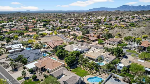 View/Area - 13809 S 32nd Pl, Phoenix, AZ 85044 photo 9 of 14