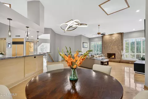 Dining - 13809 S 32nd Pl, Phoenix, AZ 85044 photo 8 of 8