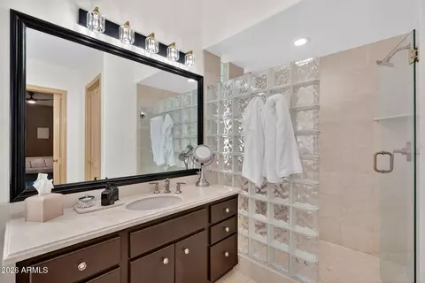 Bath - 13809 S 32nd Pl, Phoenix, AZ 85044 photo 7 of 16