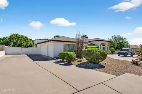 Exterior - 13809 S 32nd Pl, Phoenix, AZ 85044 photo 6 of 23