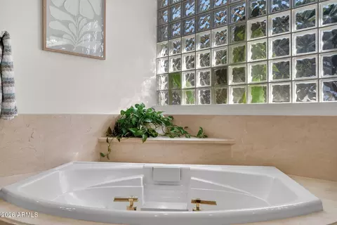 Bath - 13809 S 32nd Pl, Phoenix, AZ 85044 photo 3 of 16
