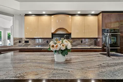 Kitchen - 13809 S 32nd Pl, Phoenix, AZ 85044 photo 1 of 11