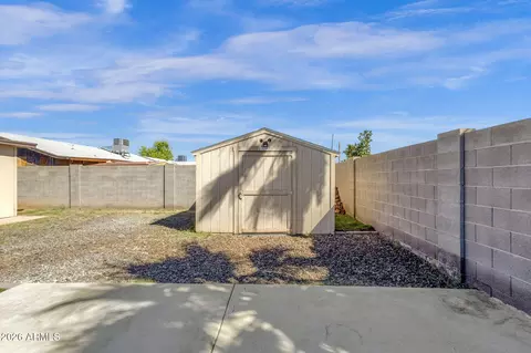 Exterior - 6437 S 43rd Pl, Phoenix, AZ 85042 photo 6 of 7