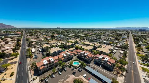 View/Area - 2025 E Campbell Ave #111, Phoenix, AZ 85016 photo 15 of 22