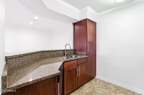 Kitchen - 2025 E Campbell Ave #111, Phoenix, AZ 85016 photo 2 of 4