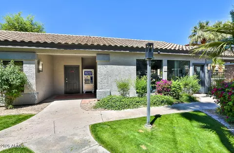 Exterior - 2025 E Campbell Ave #111, Phoenix, AZ 85016 photo 4 of 13