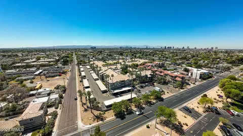 View/Area - 2025 E Campbell Ave #111, Phoenix, AZ 85016 photo 8 of 22