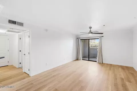 Living - 2025 E Campbell Ave #111, Phoenix, AZ 85016 photo 1 of 4