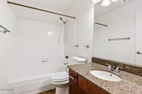 Bath - 2025 E Campbell Ave #111, Phoenix, AZ 85016 photo 1 of 2