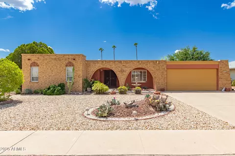 10207 W Oak Ridge Dr, Sun City, AZ 85351