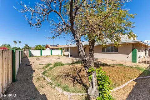 Exterior - 3349 W Crocus Dr, Phoenix, AZ 85053 photo 5 of 6