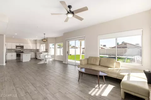Living - 4643 E Michelle Dr, Phoenix, AZ 85032 photo 4 of 4