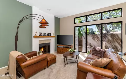 4005 E Round Hill Dr, Phoenix, AZ 85028 photo 5