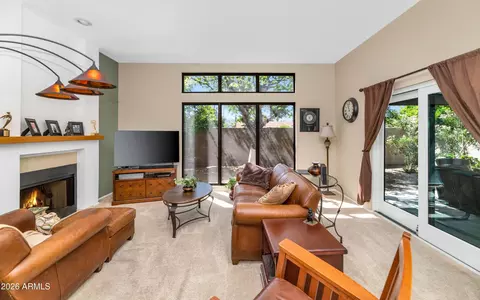 4005 E Round Hill Dr, Phoenix, AZ 85028 photo 6