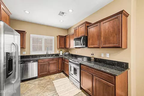 Kitchen - 26329 N Babbling Brook Dr, Phoenix, AZ 85083 photo 3 of 3