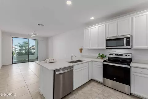 2511 W Queen Creek Rd #279, Chandler, AZ 85248