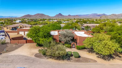 2324 E La Verna Way, Phoenix, AZ 85086