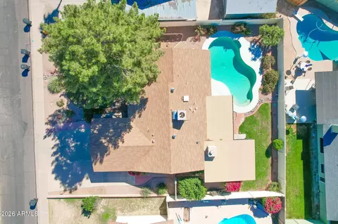 View/Area - 653 E Bates St, Mesa, AZ 85203 photo 1 of 7