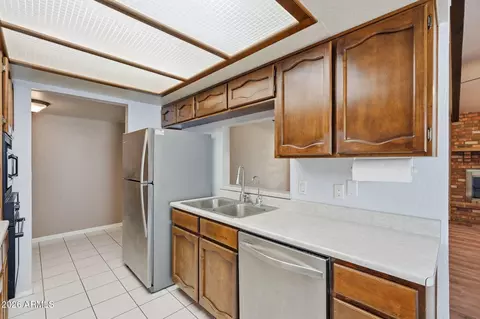 Kitchen - 653 E Bates St, Mesa, AZ 85203 photo 2 of 4