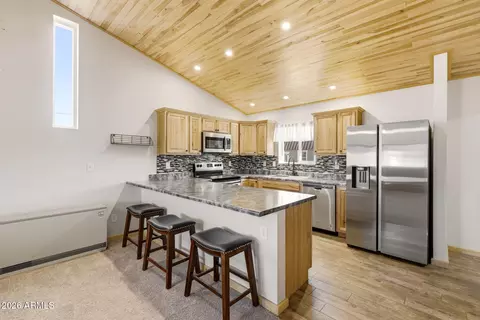 Kitchen - 2243 Sitgreaves Dr, Overgaard, AZ 85933 photo 1 of 3