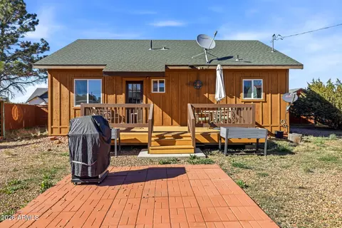 Exterior - 2243 Sitgreaves Dr, Overgaard, AZ 85933 photo 5 of 7
