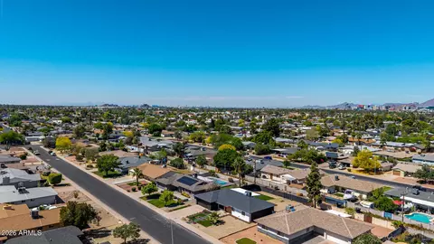 View/Area - 1244 E Hermosa Dr, Tempe, AZ 85282 photo 3 of 5