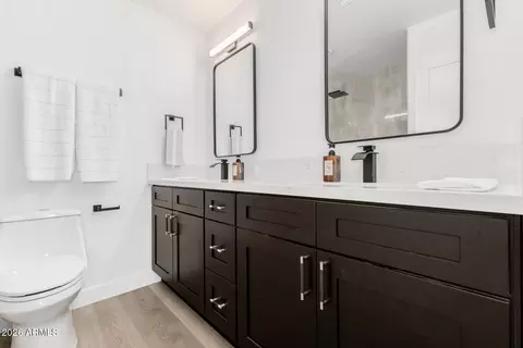 Bath - 1244 E Hermosa Dr, Tempe, AZ 85282 photo 2 of 3