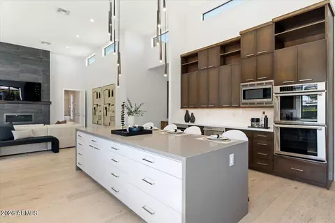 Kitchen - 4319 E Marion Way, Phoenix, AZ 85018 photo 6 of 6